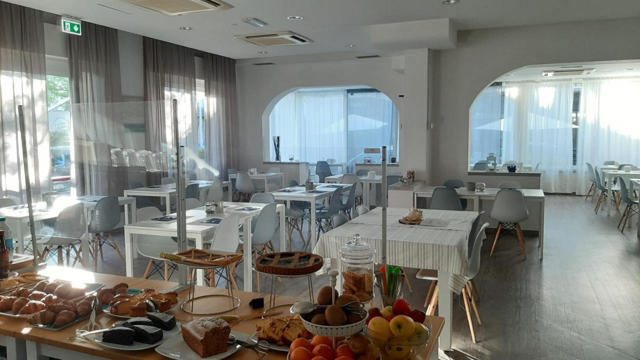 Hotel Arlecchino Riccione Eksteriør billede