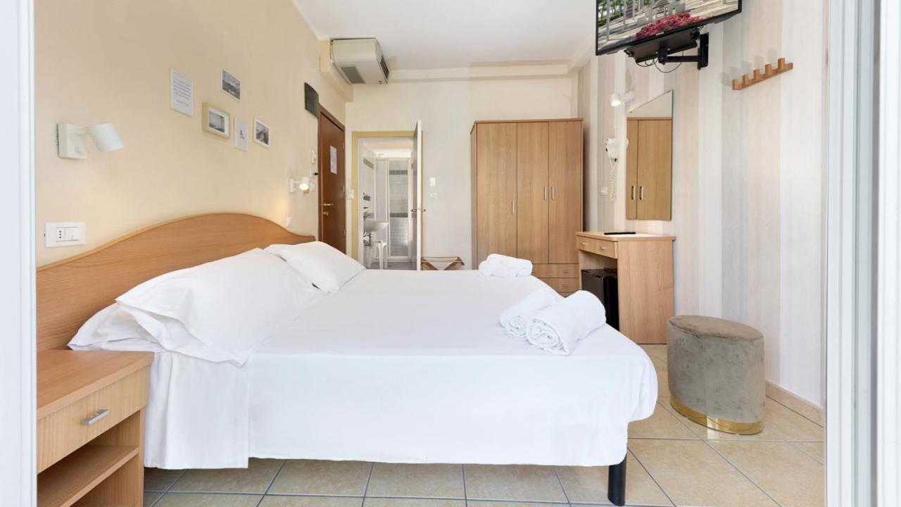 Hotel Arlecchino Riccione Eksteriør billede
